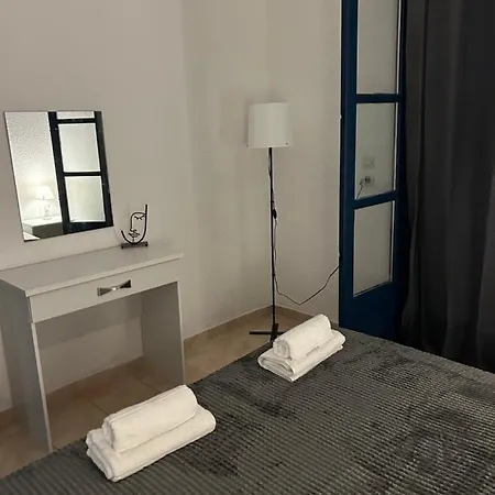 στην Apartment *